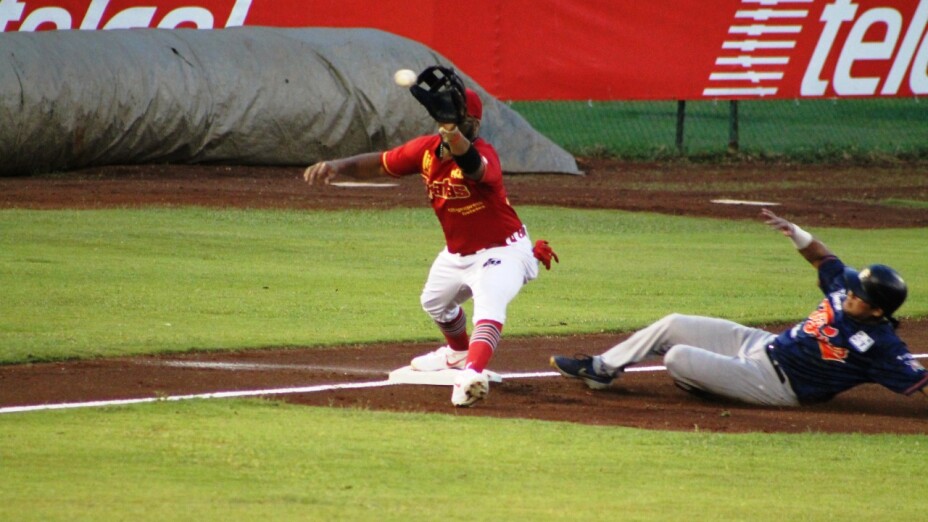 Tigres de Quintana Roo vs Piratas de Campeche