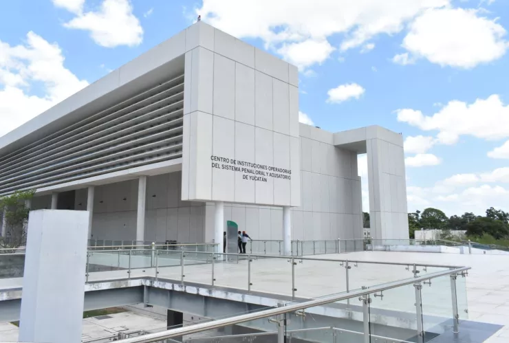 FGE vincula a proceso a hombre por posesión de cannabis.