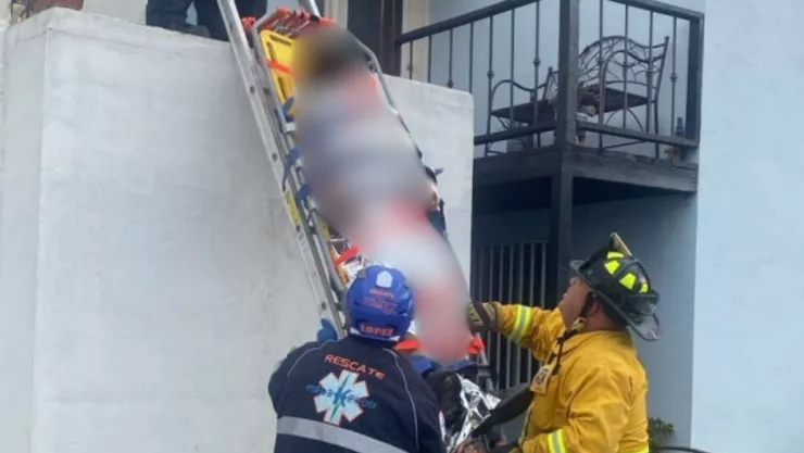 Autoridades investigan incidente eléctrico en calle Carlota Sosa, colonia Del Río, Tijuana