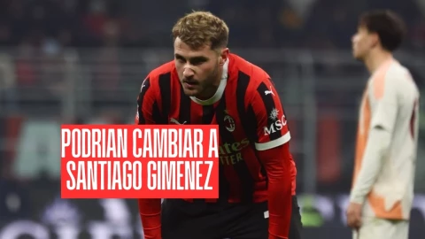 Él sería el jugador por el que cambiarían a Santiago Gimenez en Milan y vale 15 millones MENOS