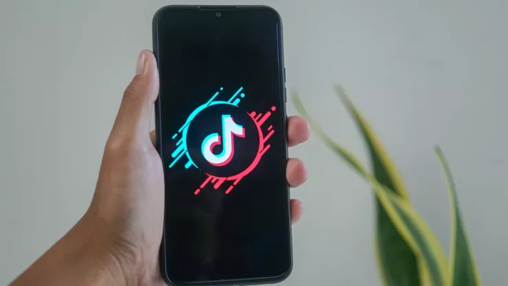 TikTok identificará imágenes y videos hechos con inteligencia artificial