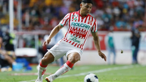 Maxi Salas y su pasado en el fútbol mexicano con los colores del Necaxa