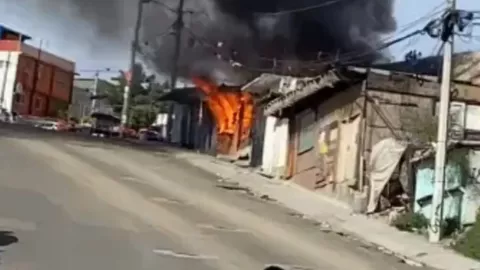 Incendio en El Laurel 1 Tijuana