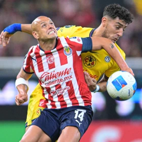 Javier ‘Chicharito’ Hernández y Sebastián Cáceres: Chivas vs América; Concachampions