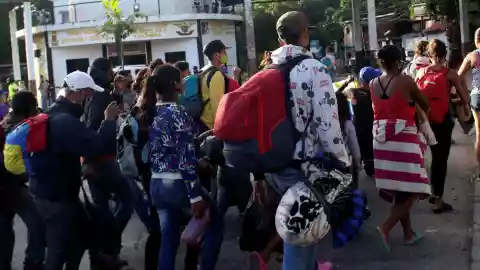 migrantes caravana venezuela dirige colombia.jpg