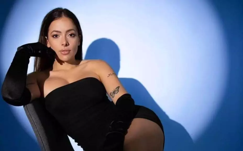 Ariana Viera.