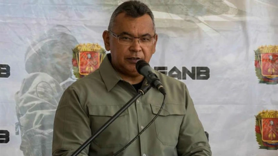 NÉSTOR REVEROL