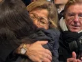 Abrazos a Maria Corina Machado