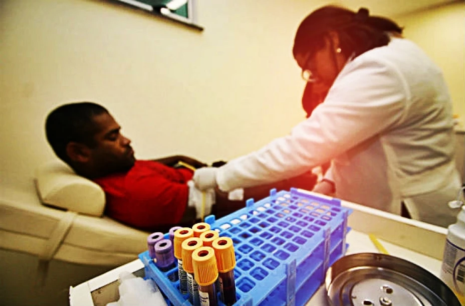 El principal objetivo de la ley es brindar cobertura médica a las personas que nunca han podido acceder a ella