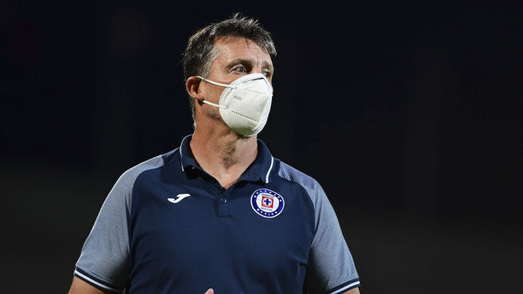 Robert Dante Siboldi, el entrenador de Cruz Azul, optó por ocultar el funcionamiento del equipo en el torneo de pretemporada Copa por México.