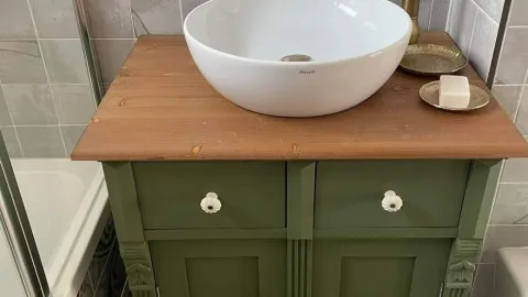 Mueble bajo el lavabo