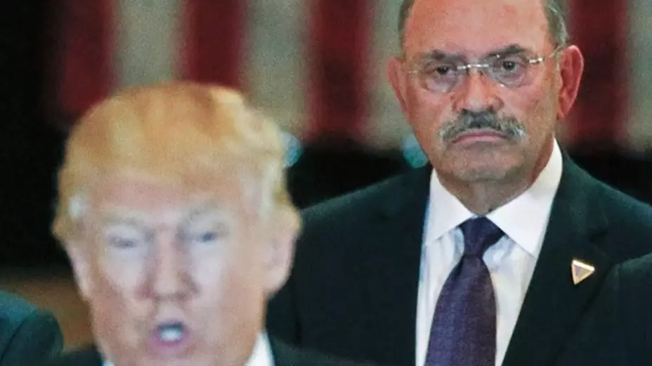 Más problemas legales para Donald Trump y sus empresas.