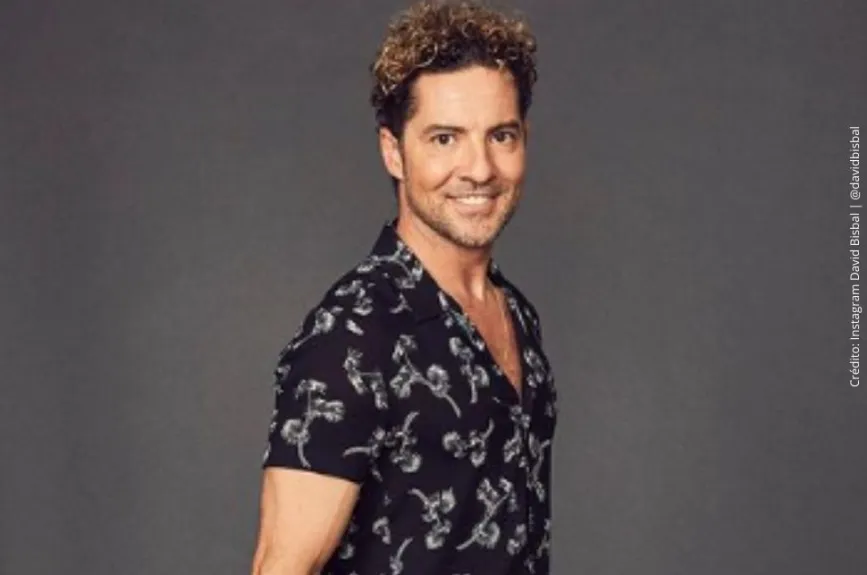 David Bisbal en el estudio..jpg