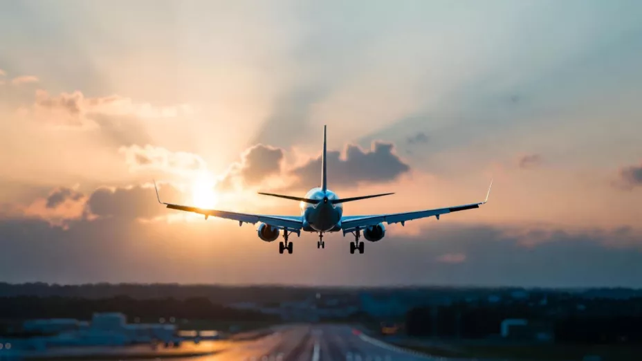 ¿Tu familiar llegará tarde Estado de vuelos en el Aeropuerto Internacional del Bajío hoy 15 de noviembre EN VIVO.jpg