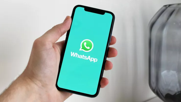 ¿Cómo se guarda en WhatsApp el nombre de un contacto en blanco?