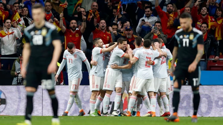 España goleó a Argentina por 6-1