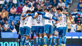 Todo listo, el equipo se prepara previo al partido.