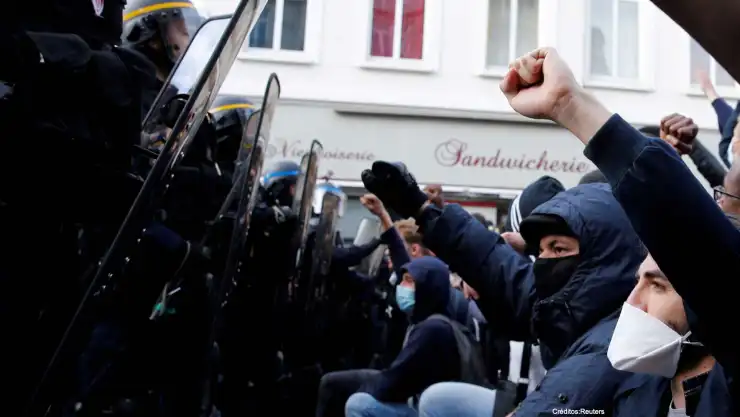 policia francia.jpg