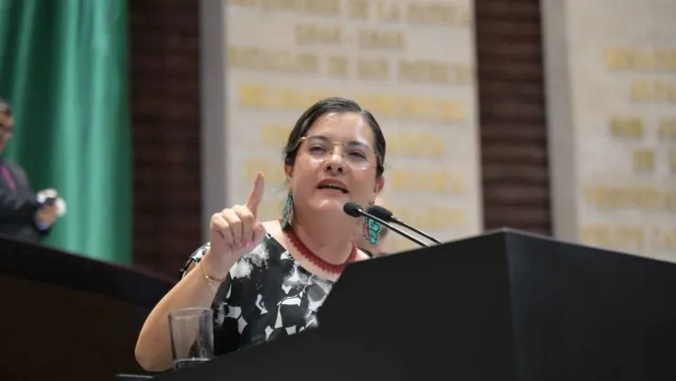 Morenista Xóchitl Zagal hace discurso de odio desde San Lázaro.