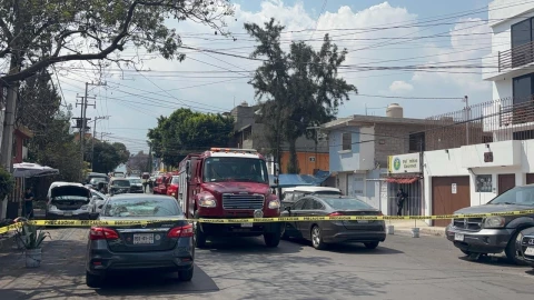 Niño de 4 años trató de salvar a mujer durante incendio en CDMX, pero la puerta estaba atorada