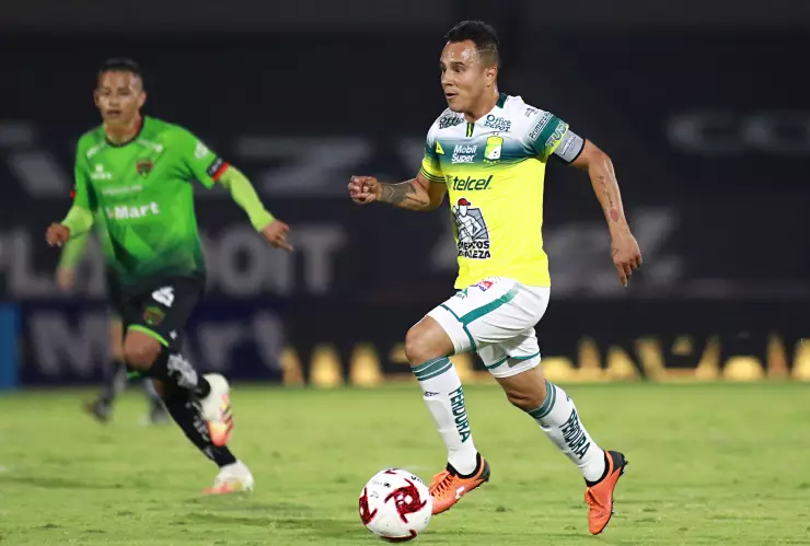 Luis montes en el América