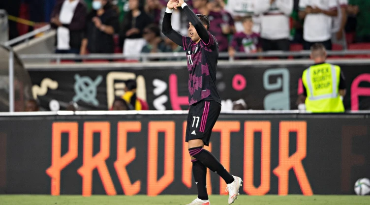 Funes Mori con la Selección Mexicana