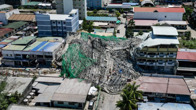 Derrumbe de hotel en construcción