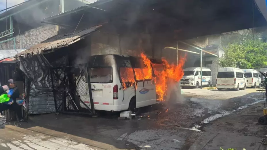 Suspenden transporte y clases en Chilpancingo por violentos ataques a combis y camiones