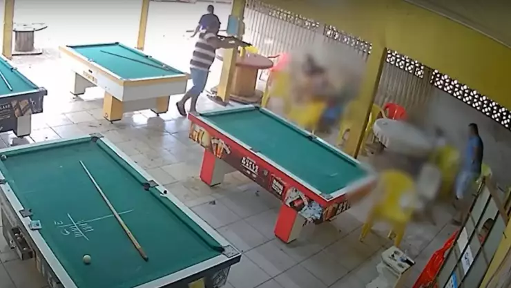 VIDEO Hombres matan a 7 personas en billar porque se rieron de ellos