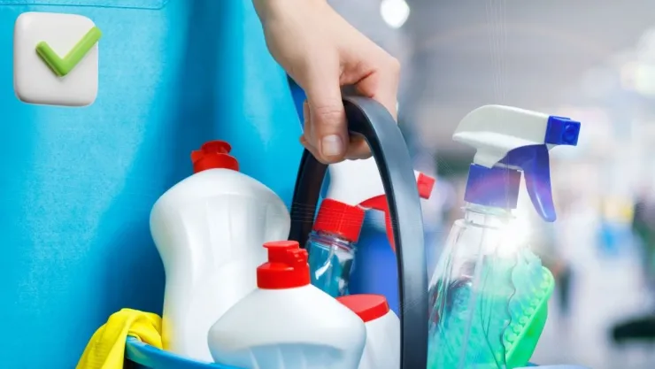 El truco para proteger tus uñas al realizar tareas de limpieza en el hogar.jpg