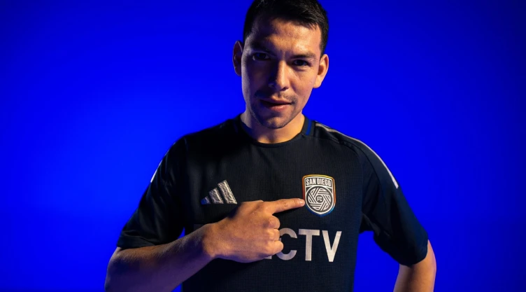 Hirving Lozano.jpg