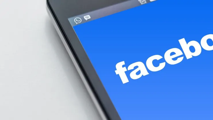 Las funciones que debes desactivar en Facebook para que no te roben tu cuenta