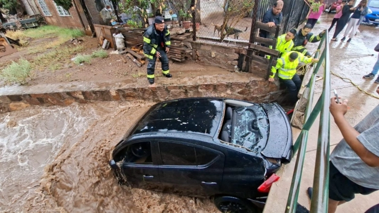 muere-hombre-arrastrado-por-la-corriente-fuertes-lluvias-en-chihuahua