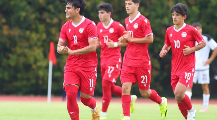 Tayikistán Sub-17 goleó 33-0 a Guam.jpeg
