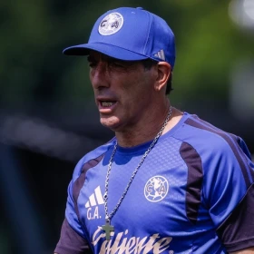 Guillermo Almada: estos son los clubes donde jugó el entrenador del Club América antes de volverse DT