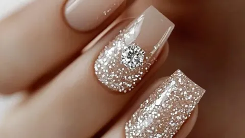 47 diseños de uñas para boda que puedes elegir para ese día especial: o incluso si eres invitada