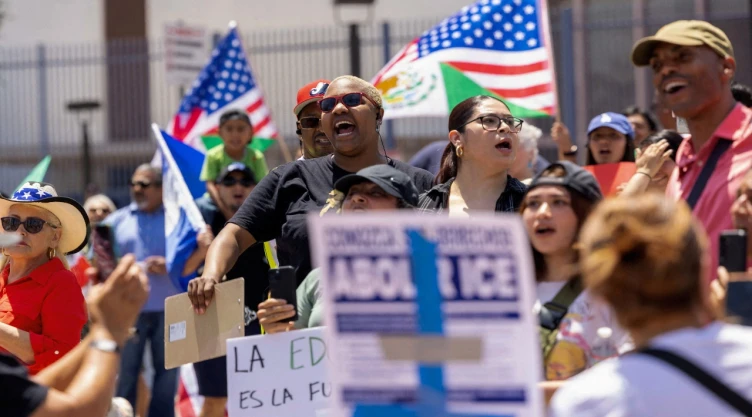 Se intensifican las redadas migrantes de ICE en Estados Unidos