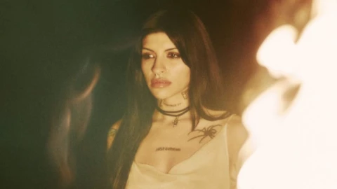 ¿Qué dice la canción “Con otra de Cazzu” y por qué dicen que es para Ángela Aguilar.png