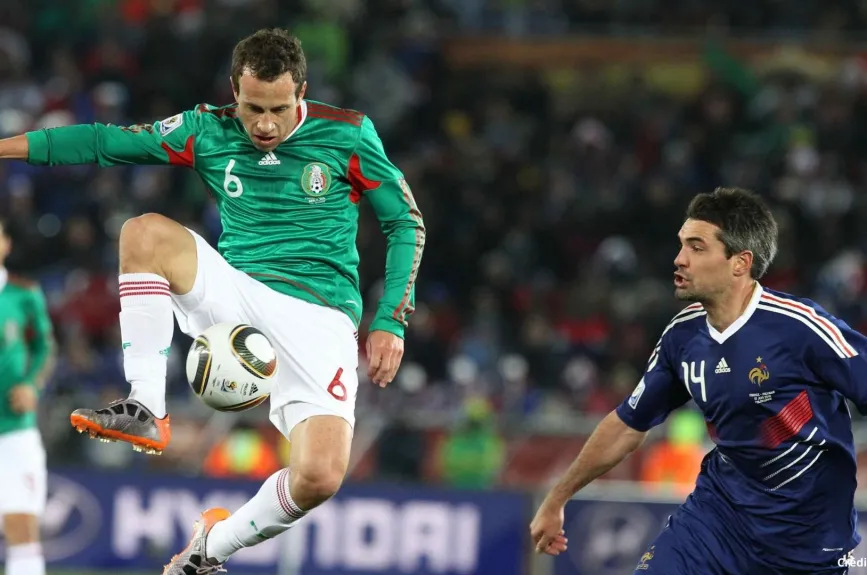 10 futbolistas con más partidos en la Selección Mexicana gerardo torrado.jpg