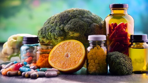 Nutrientes que ayudan a combatir el envejecimiento: vitaminas, minerales y antioxidantes 