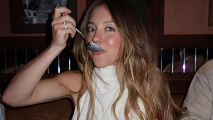 Sydney-Sweeney-criticada-por-conductora