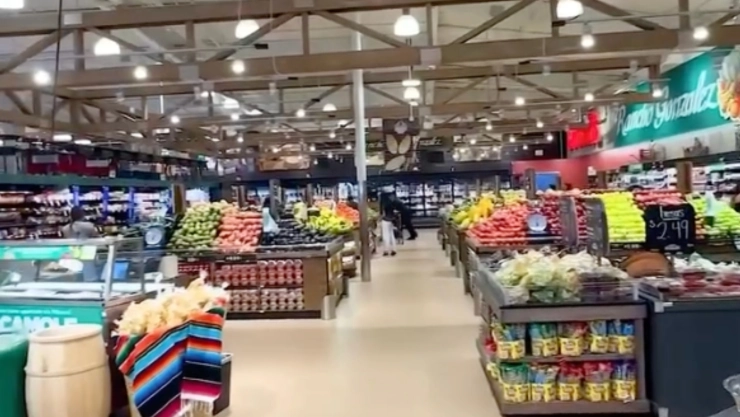 Interior del local de Northgate González Market