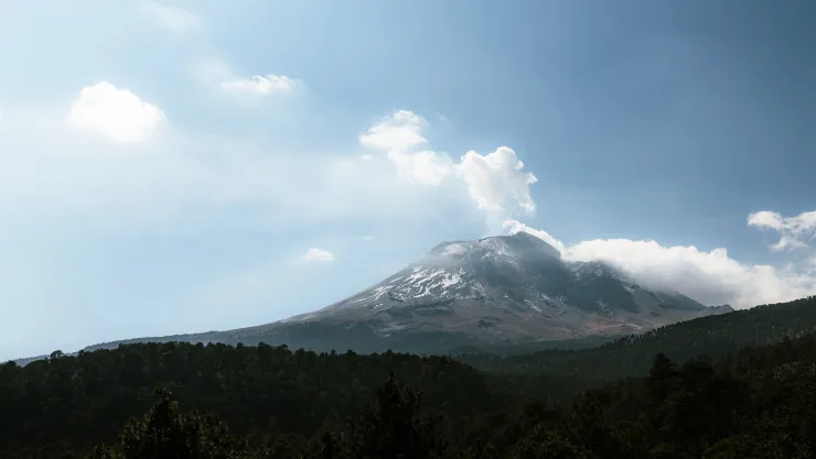 ¿Qué significa que el Popocatépetl registre exhalaciones y actividad sísmica?