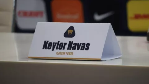 Presentan a Keylor Navas con Pumas