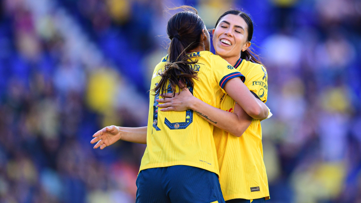 Montse Sald&iacute;var y Kiana Palacios festejan con Am&eacute;rica Femenil