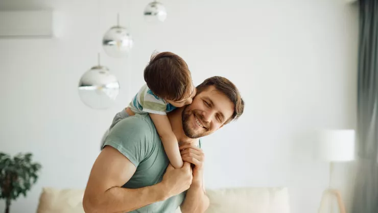 PAN propone licencia de paternidad por 30 días con goce de sueldo