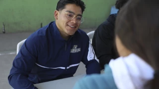Fundación Caudillos visita escuelas de Chihuahua