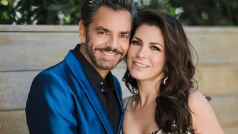 Eugenio Derbez y Alessandra Rosaldo parodian video de Shakira y Bizarrap