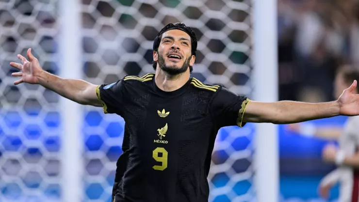 Ra&uacute;l Jim&eacute;nez escala en top 10 de goleadores 