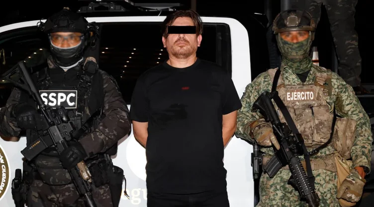 Detenidos de la Facción de “Los Chapitos” por las autoridades de la Secretaría de Marina